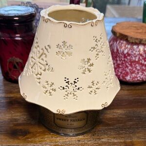 Yankee Ceramic Candle Shade color Cream size large